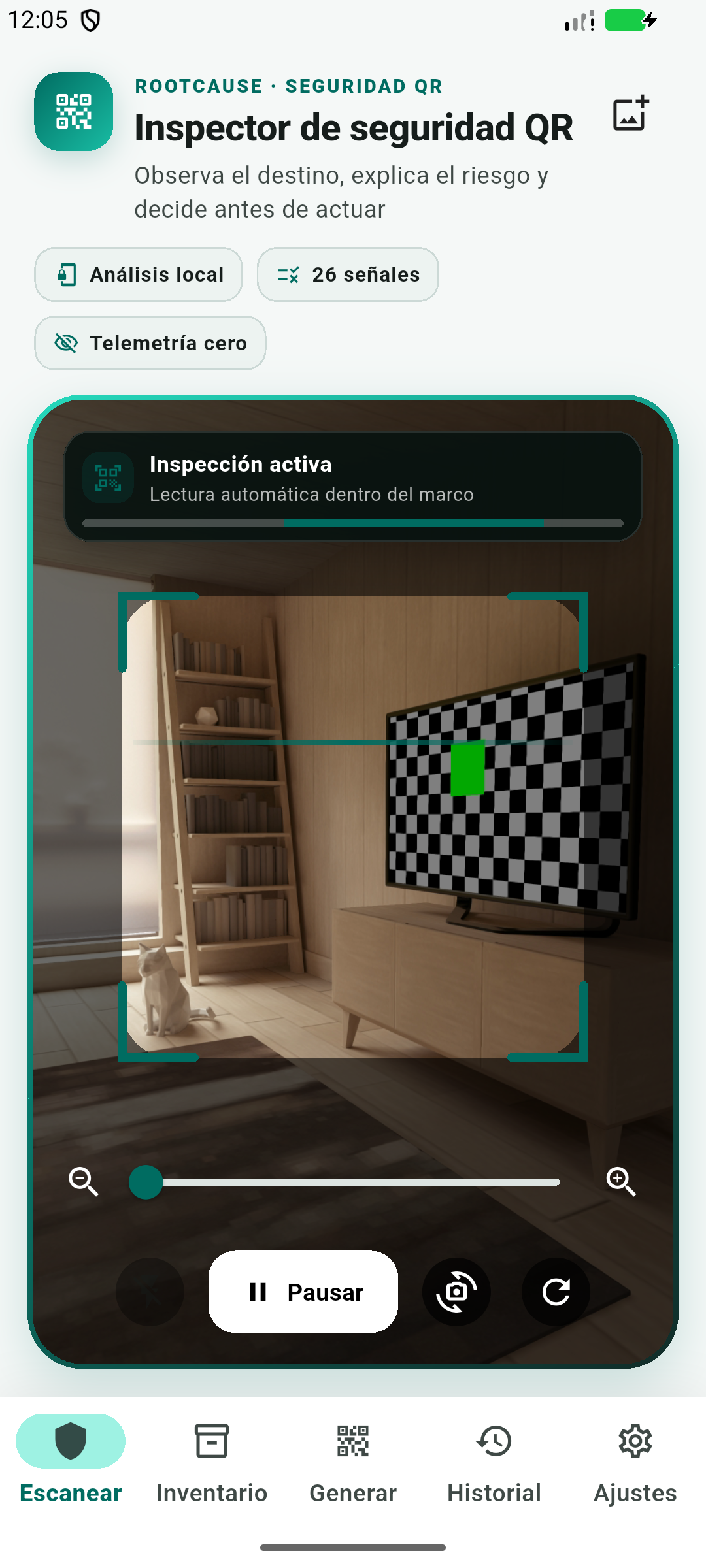 Escáner RootCause leyendo automáticamente con el marco QR despejado